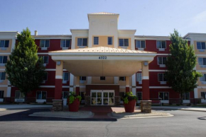 Отель Holiday Inn Express and Suites St. Cloud, an IHG Hotel  Сейнт Клауд